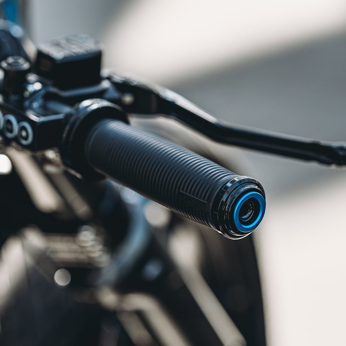 Fangster, handlebar grip set.  Black blue