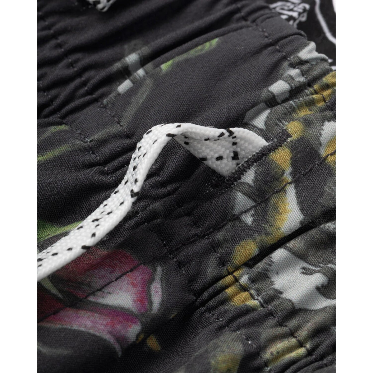 Loser Machine Hawkmoth short black
