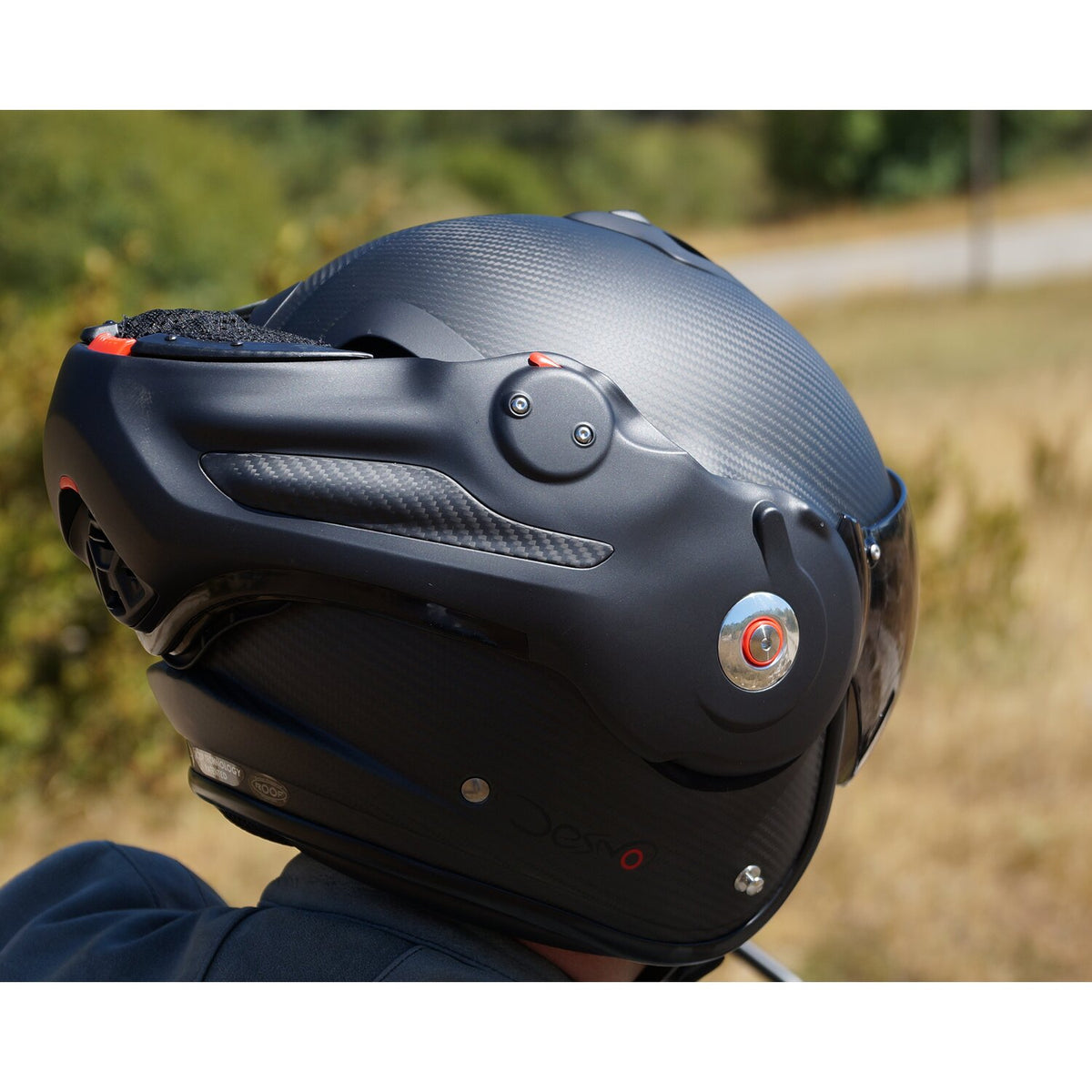 ROOF Desmo 3 carbon helmet matte black
