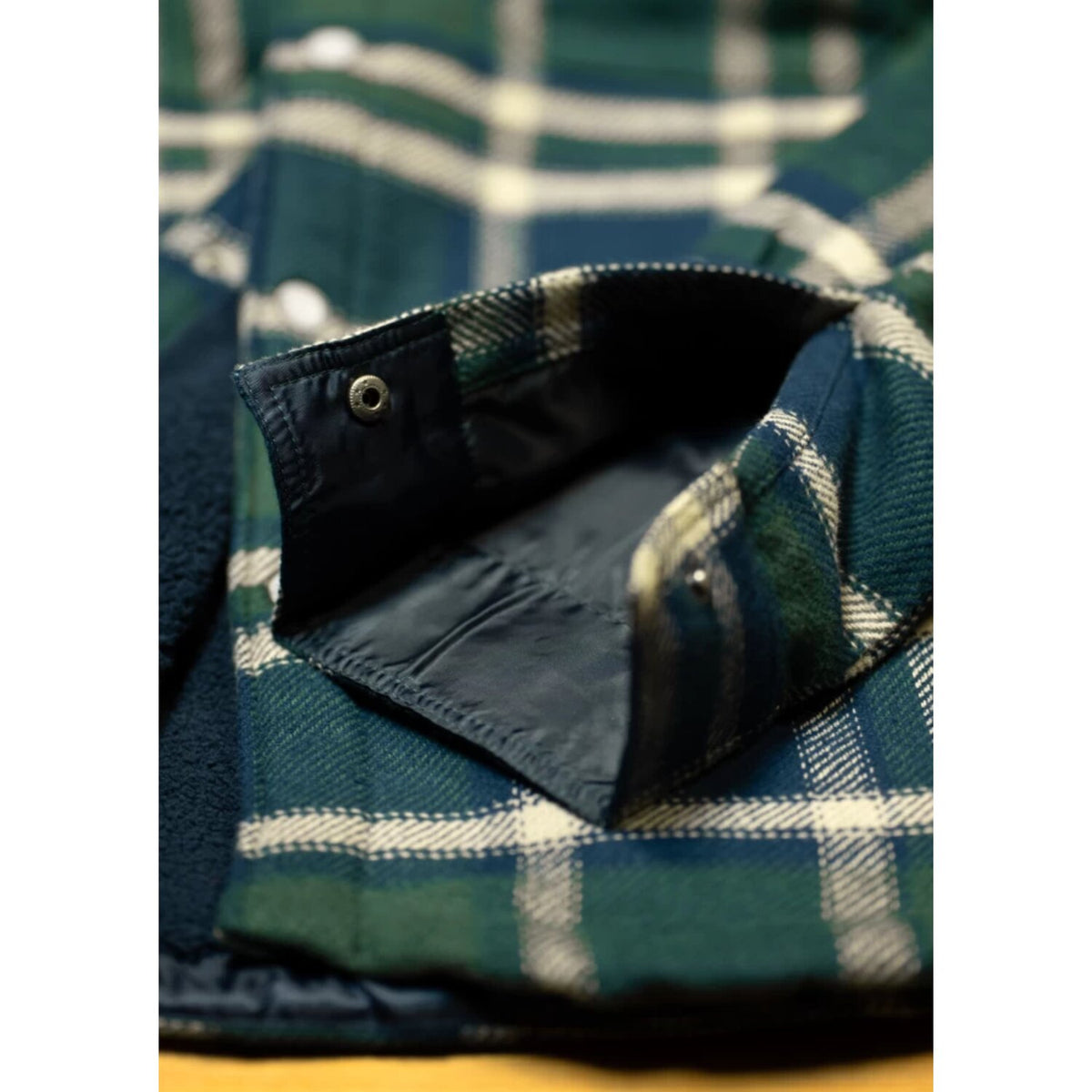 Holy Freedom Macleod lined shirt green