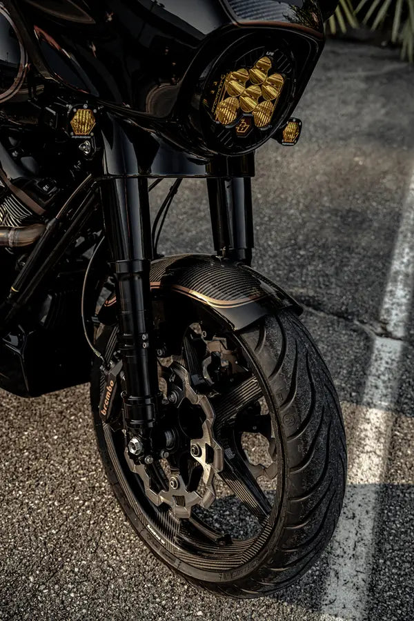 Slyfox Carbon Front Mid Length Fender — 1027-FF1C-G