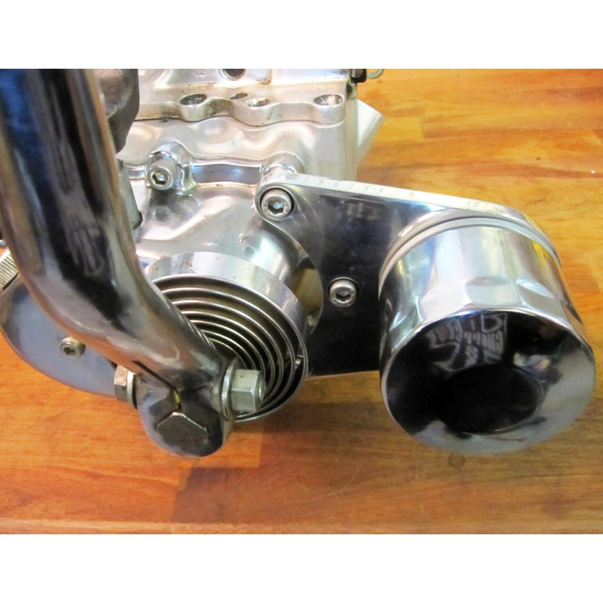 Streethogs, 4-sp transm. mounted oil filter bracket. Front