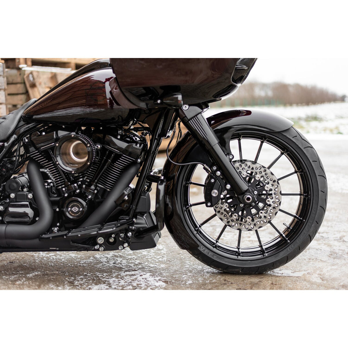 Killer Custom, 'Wrapper' front fender, 18 x 5.50 fat wheels