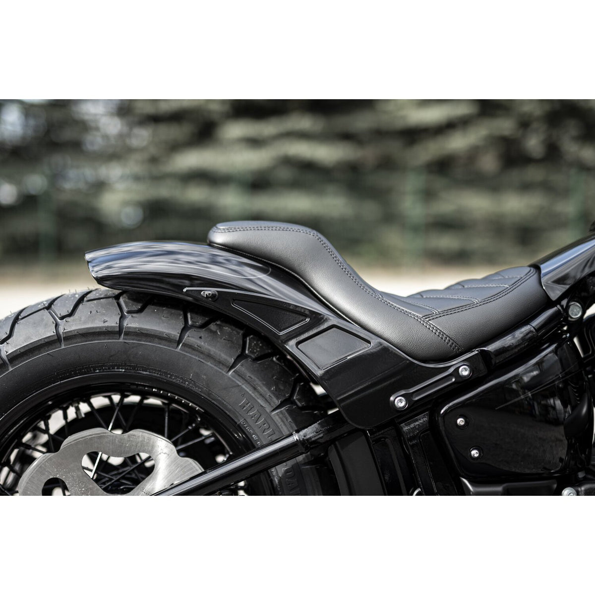 Killer Custom, 'Bobbstr' rear fender kit. For 180-200 tire