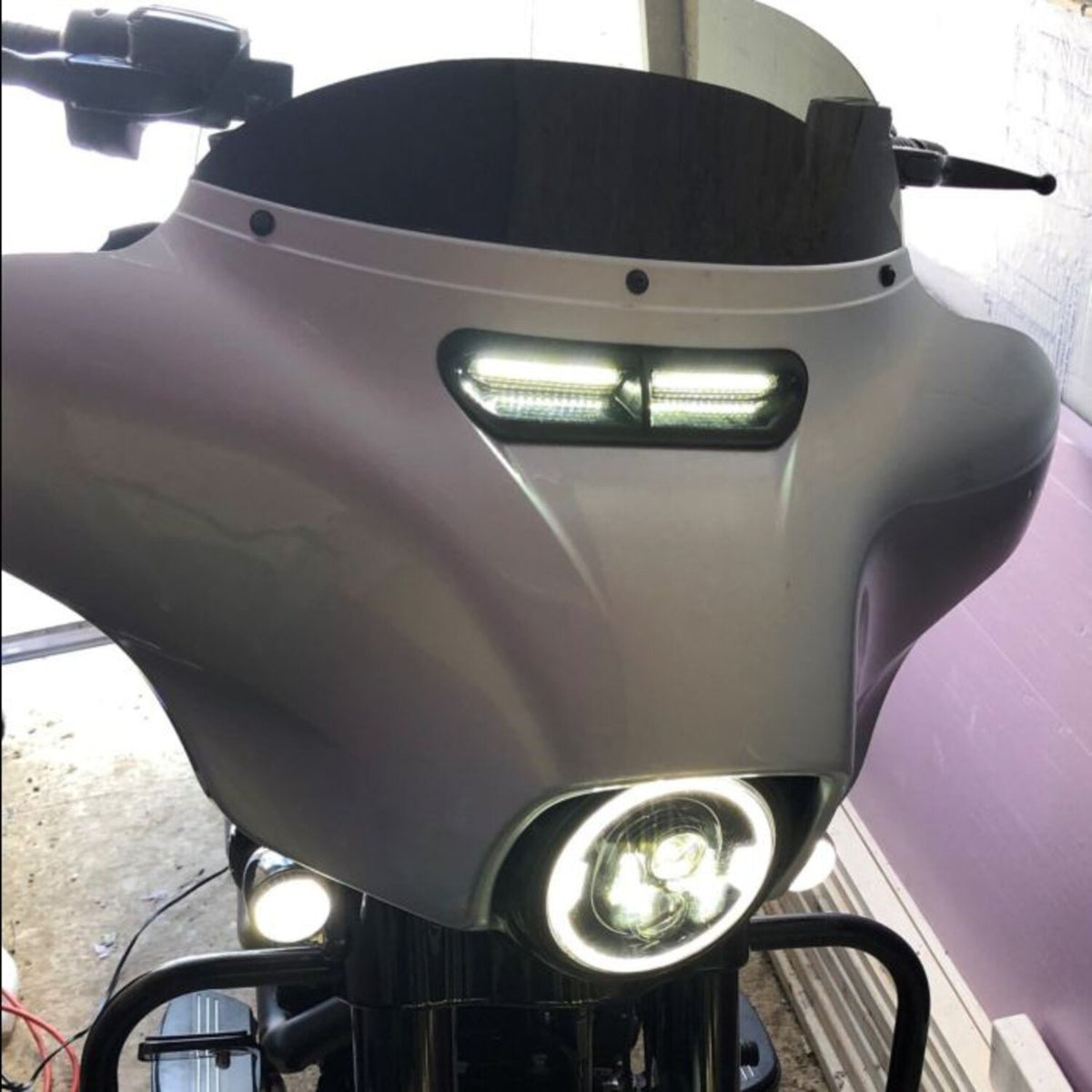 Custom Dynamics, Batwing turn signal vent insert. Black