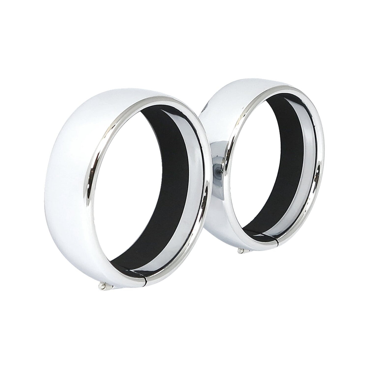 Recessed trim rings. 4.5" spotlamp. Chrome