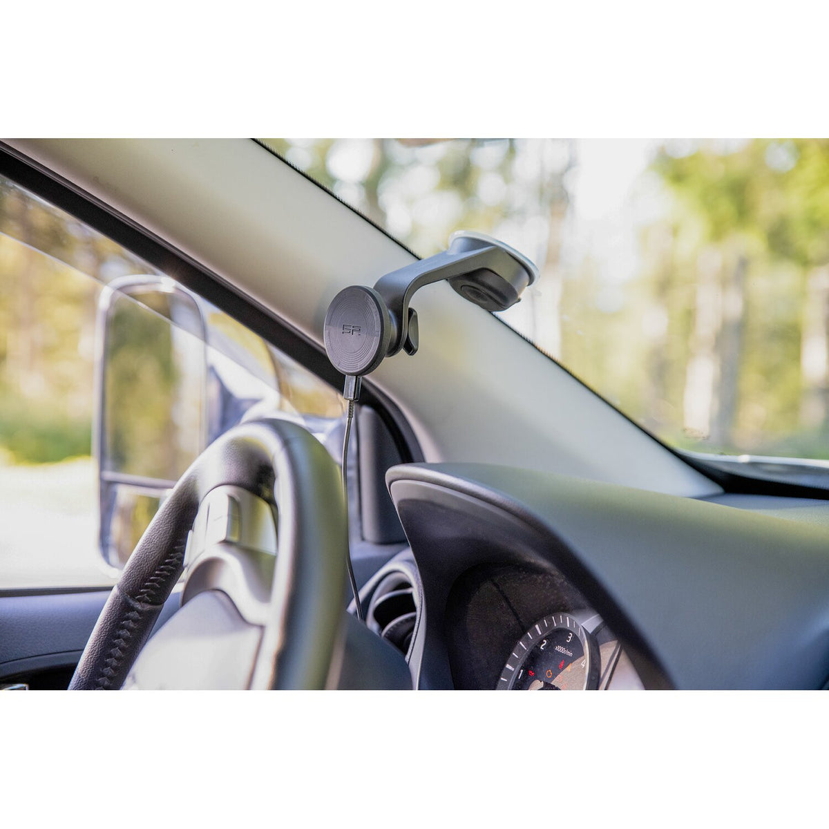 SP Connect™, Charging Suction Mount phone case holder SPC+
