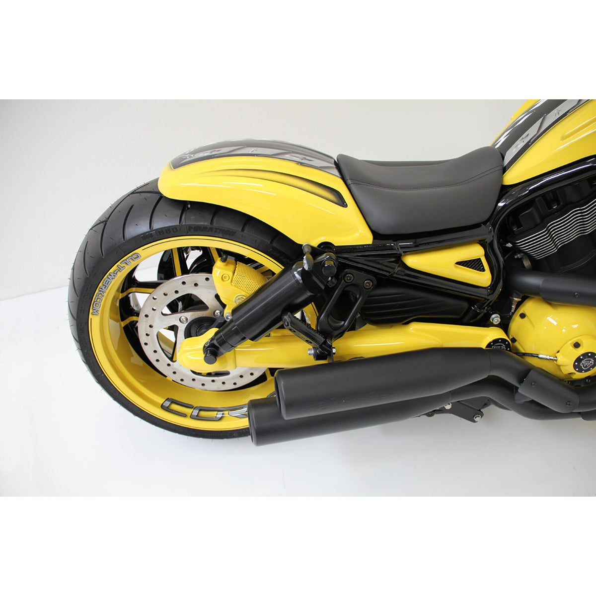 Cult-Werk, V-Rod fender & seat kit 'Racing'