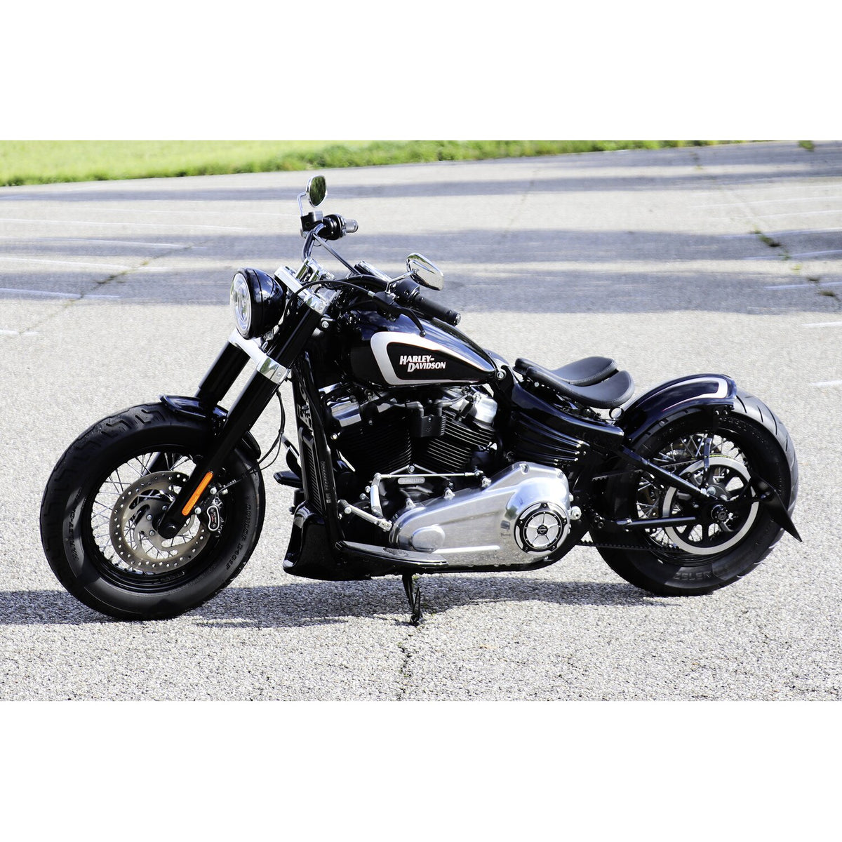 Cult-Werk, front fender 'Old School'. Gloss black