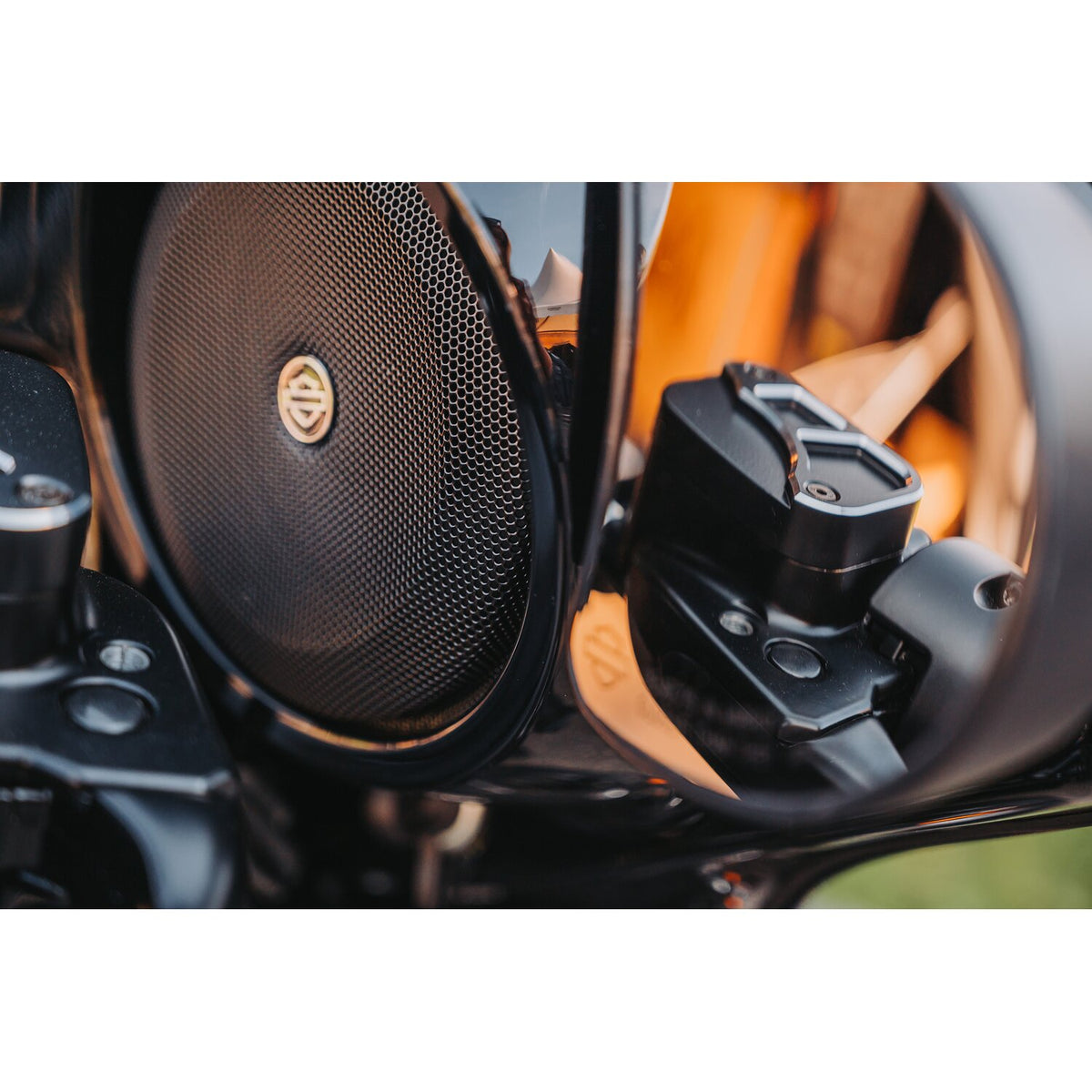 Cult-Werk, master cylinder cover 'Racing'. Black