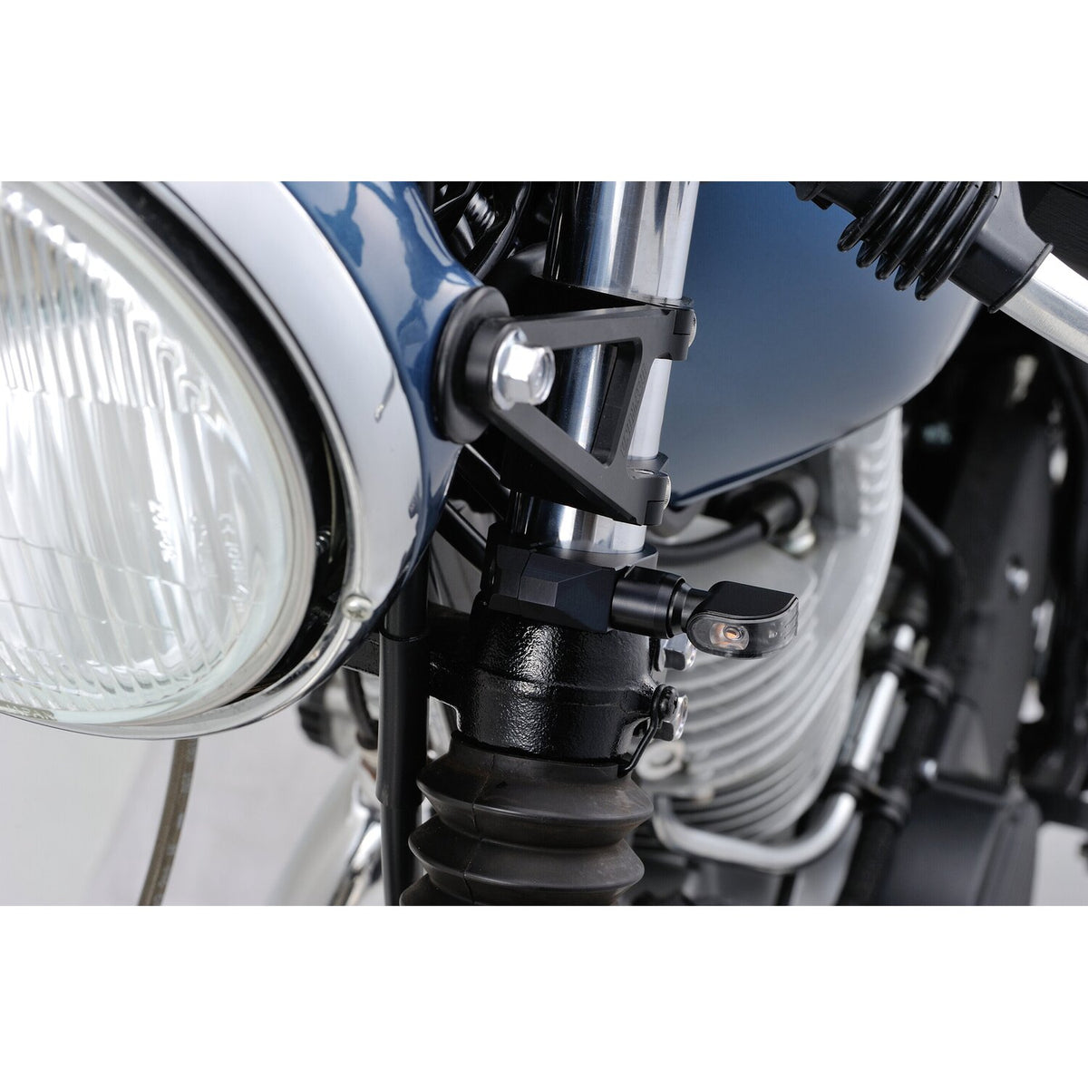 Daytona, Mini 1 D-Light LED turn signals. Clear lens
