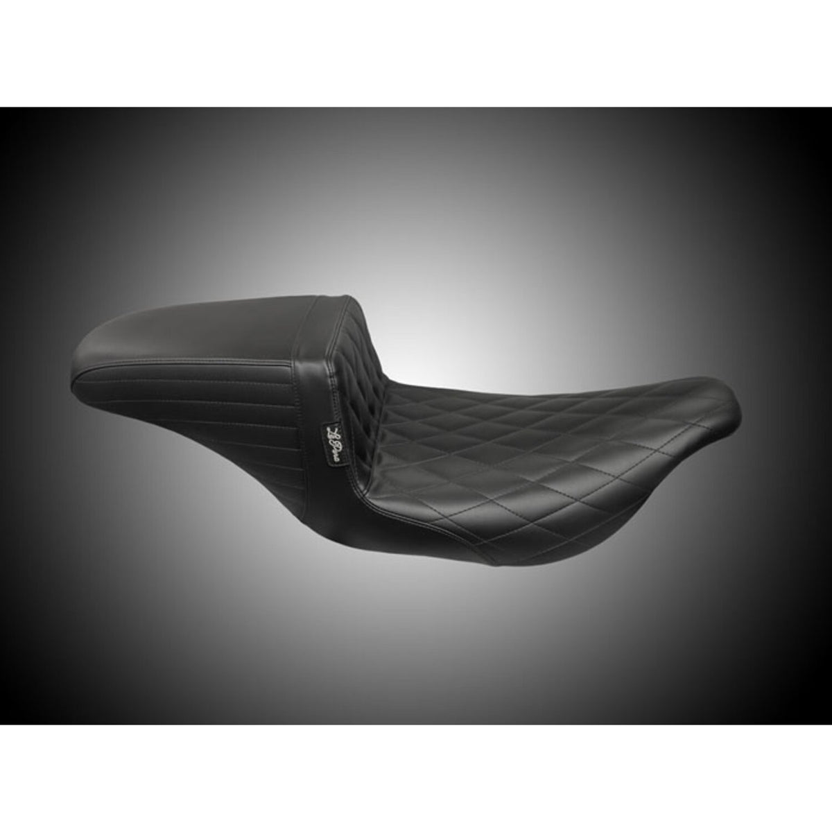Le Pera, KickFlip solo seat. Diamond stitch