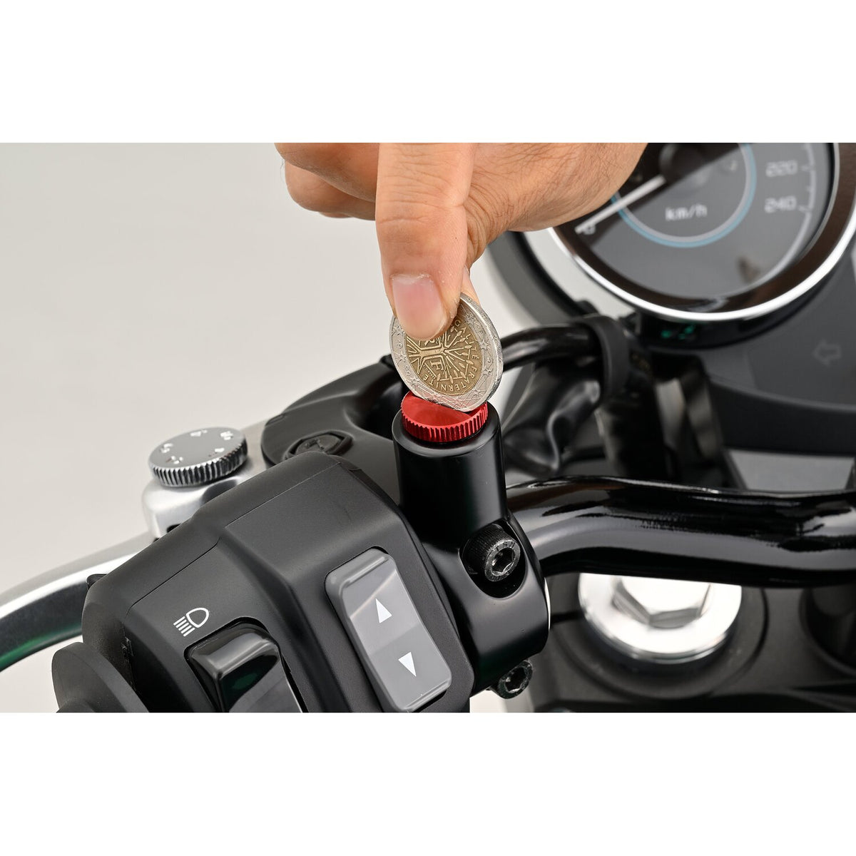 Daytona, mirror hole plug. Red. RHT