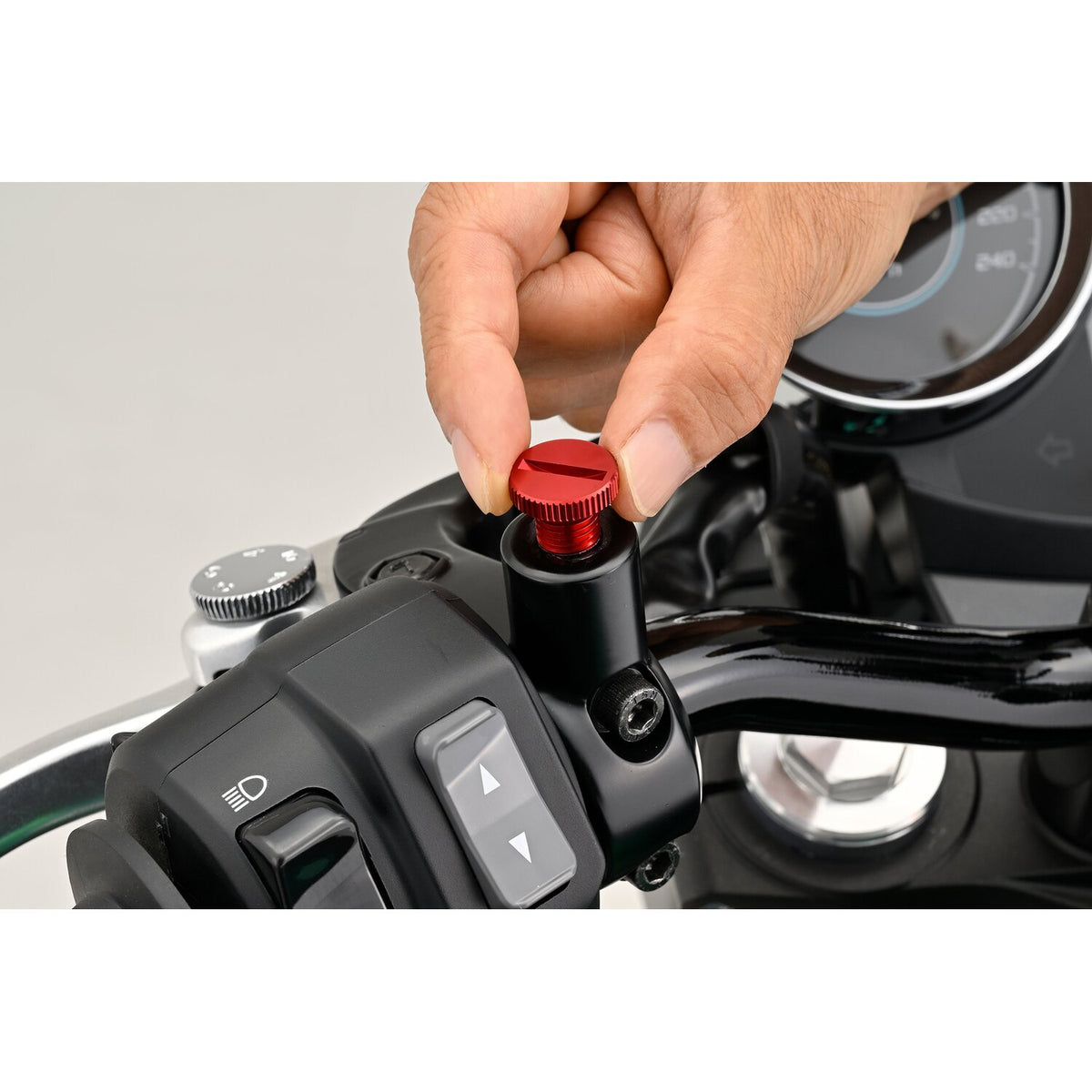 Daytona, mirror hole plug. Red. RHT