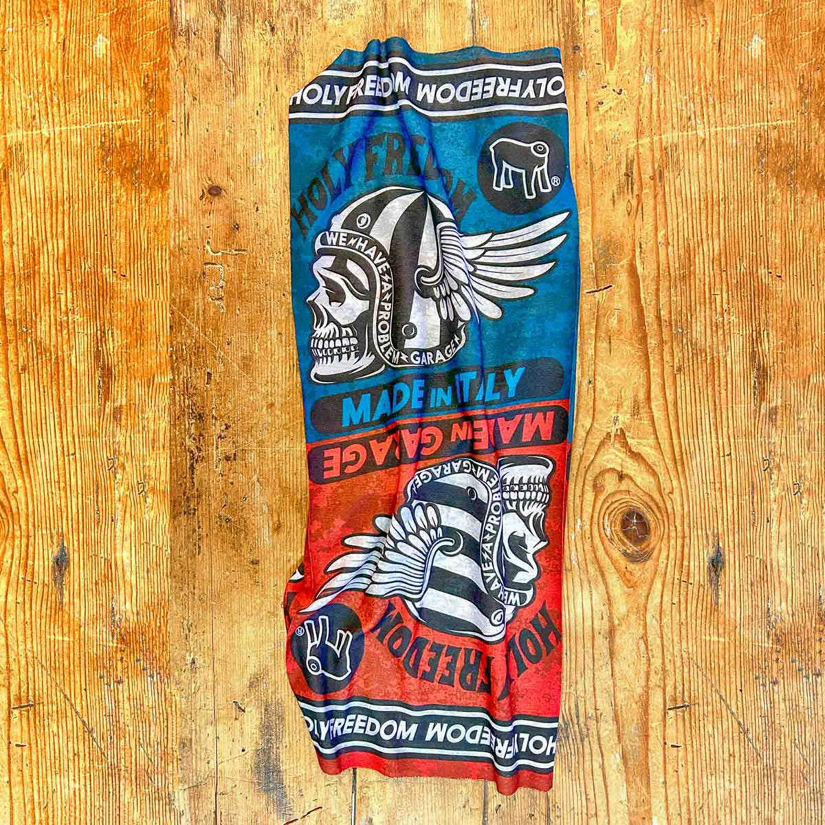 Holy Freedom Poker Skull Primaloft® tunnel