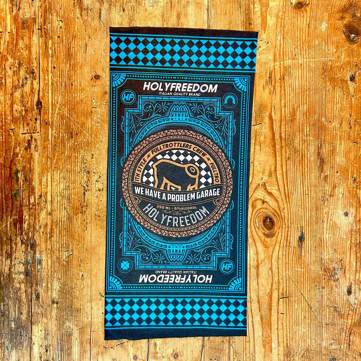 Holy Freedom Whisky  Primaloft®  tunnel