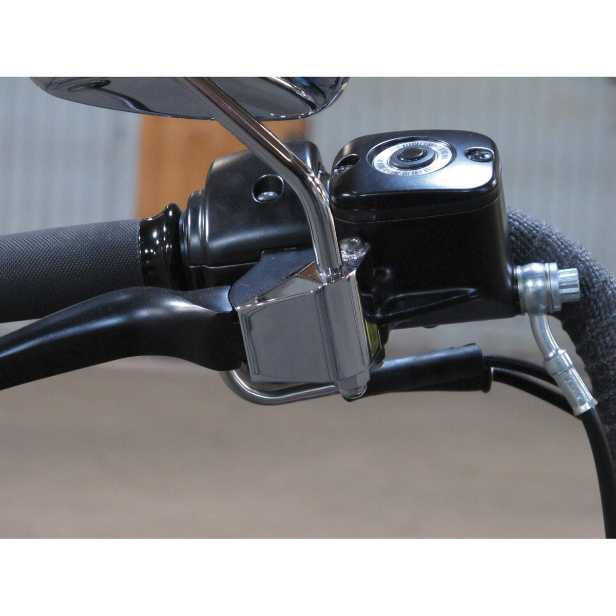 96-up right side mirror adapter. Chrome
