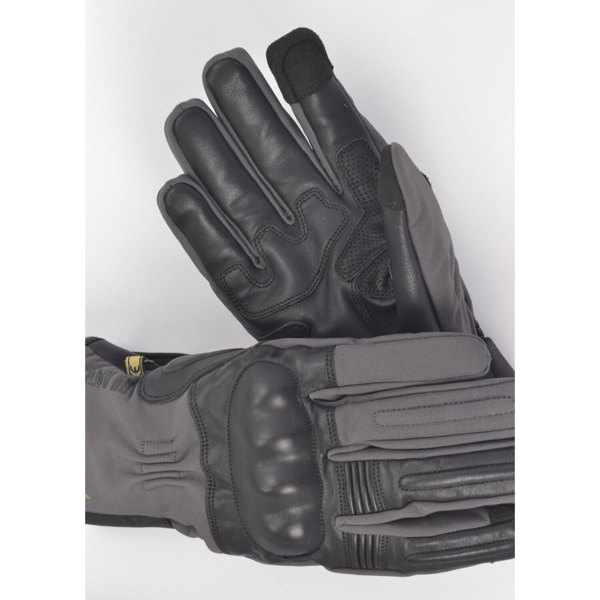 By City Artic gloves grey