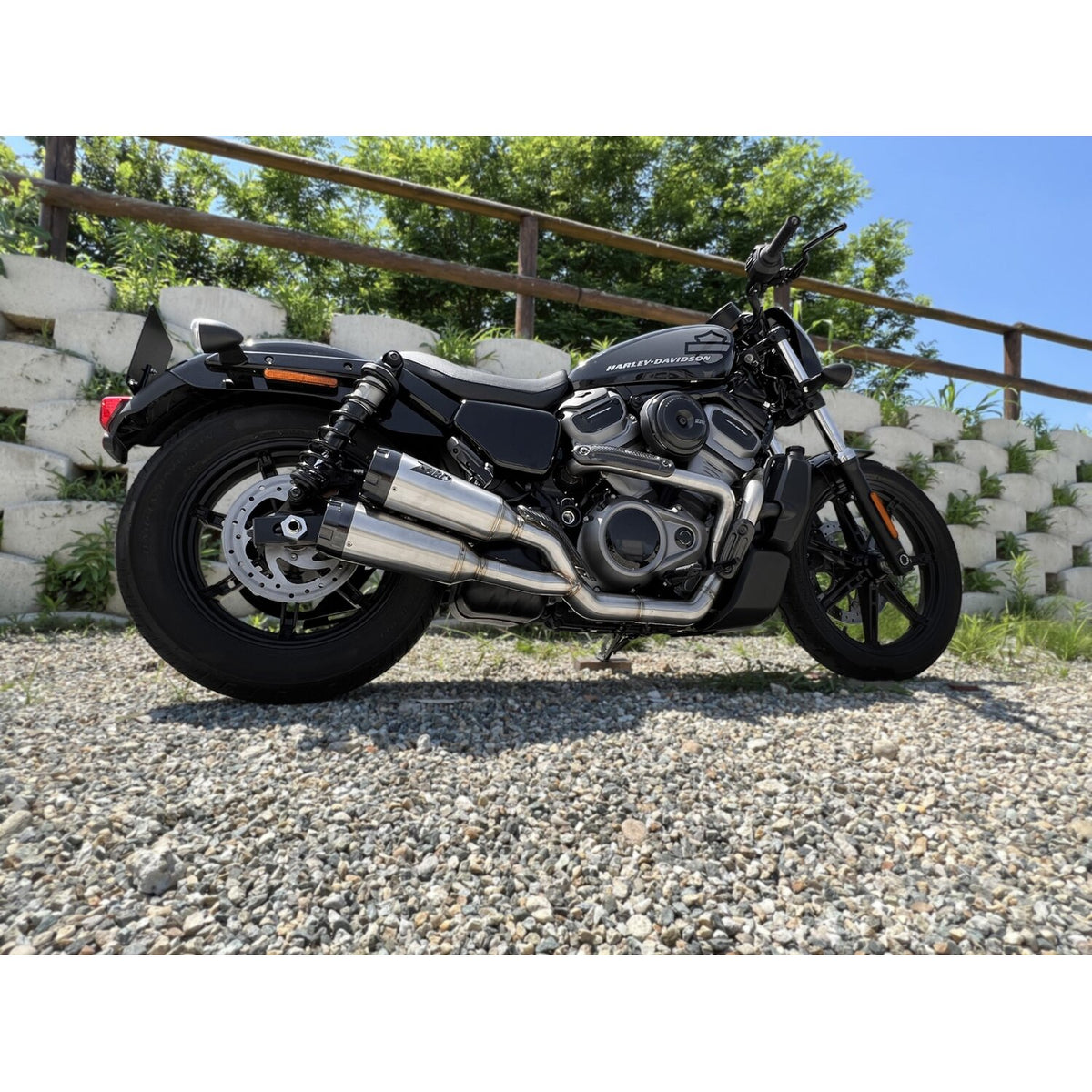 Zard, 2-1-2 Nightster 975 exhaust system. M