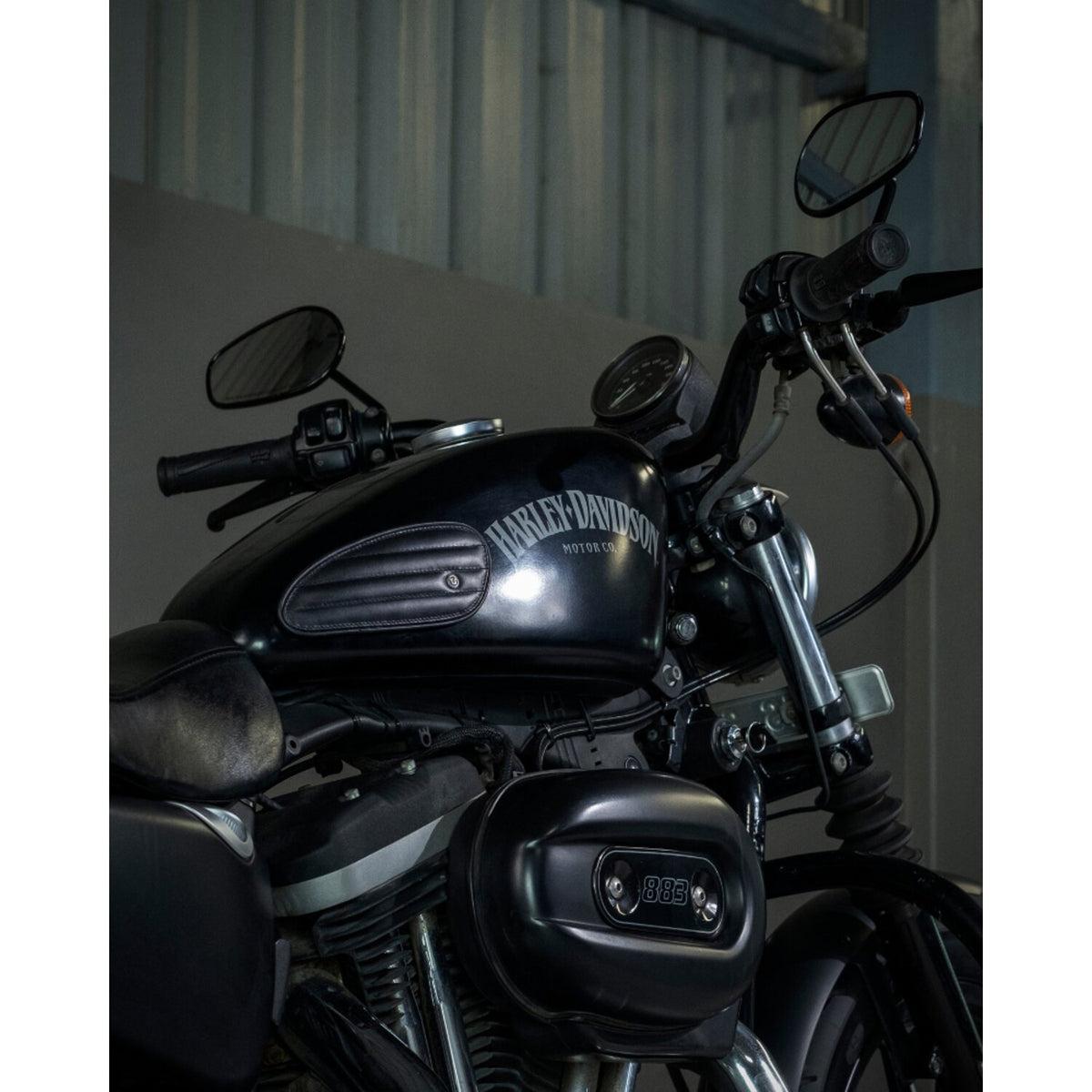 Trip Machine, Mini Classic leather tank pads. Black