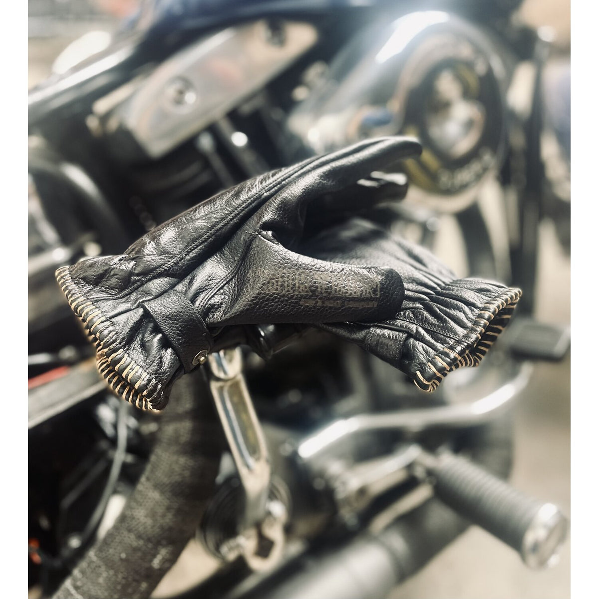 13 1/2 Loud Ride gloves black