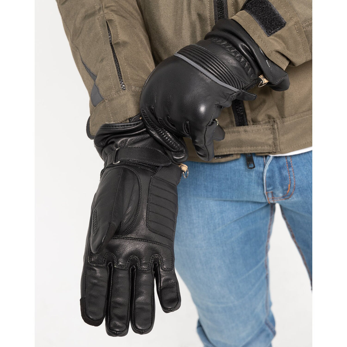 By City Lyon gloves black