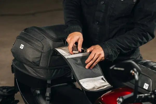 SW-MOTECH Legend Gear LR4 Tail Bag (18 - 25 Liters) — BC.HTA.00.406.20000