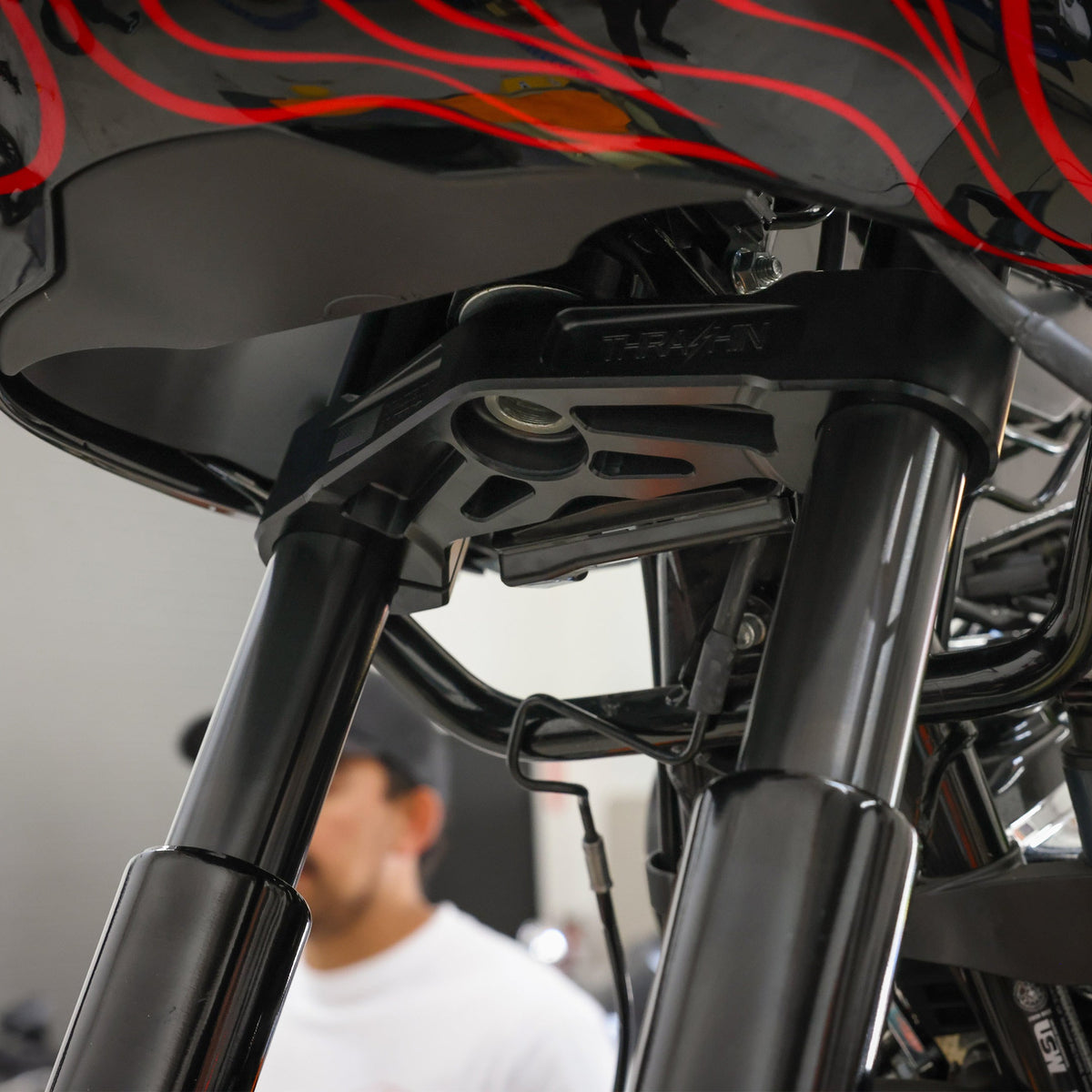 Thrashin TSC-2922-1 black bottom tree; installation photos show additional components not included